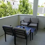 شقة Ghega With Pool زادار