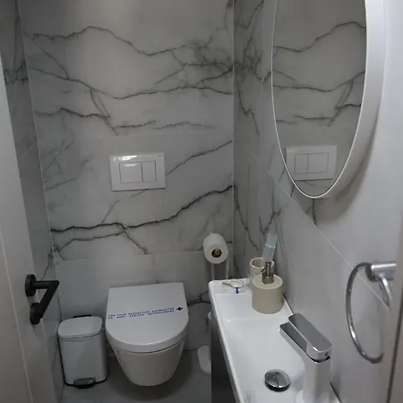 Ghega With Pool Apartment Zadar
