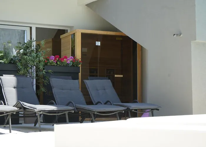 公寓 Ghega With Pool *