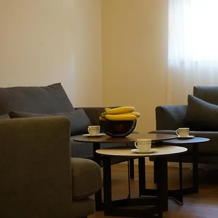 Ghega With Pool Apartment