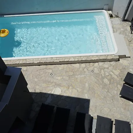 Ghega With Pool Apartment Zadar