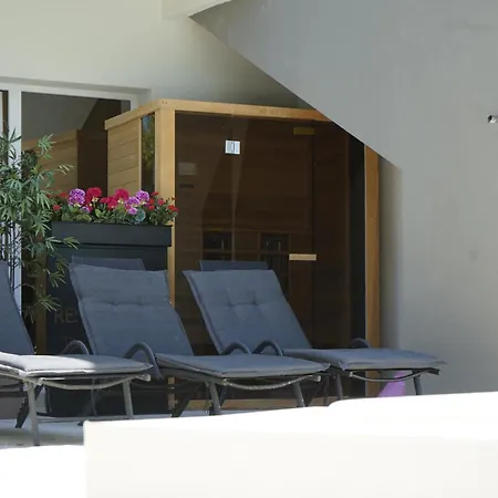 Apartment Ghega With Pool *