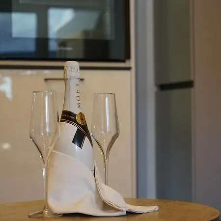 Ghega With Pool Apartment *