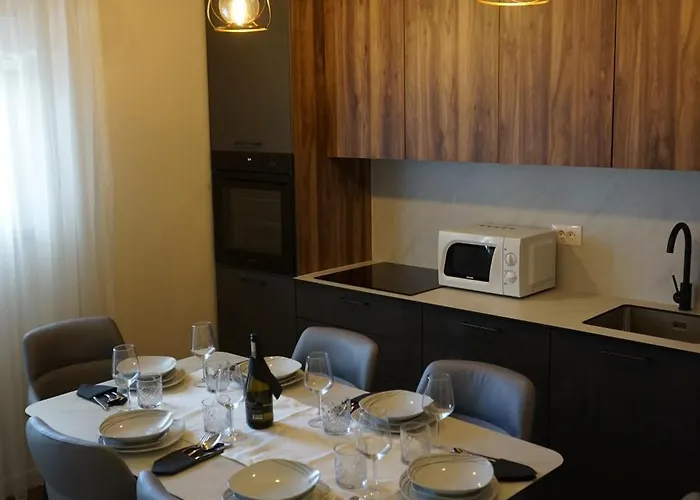 Ghega With Pool Ζαντάρ